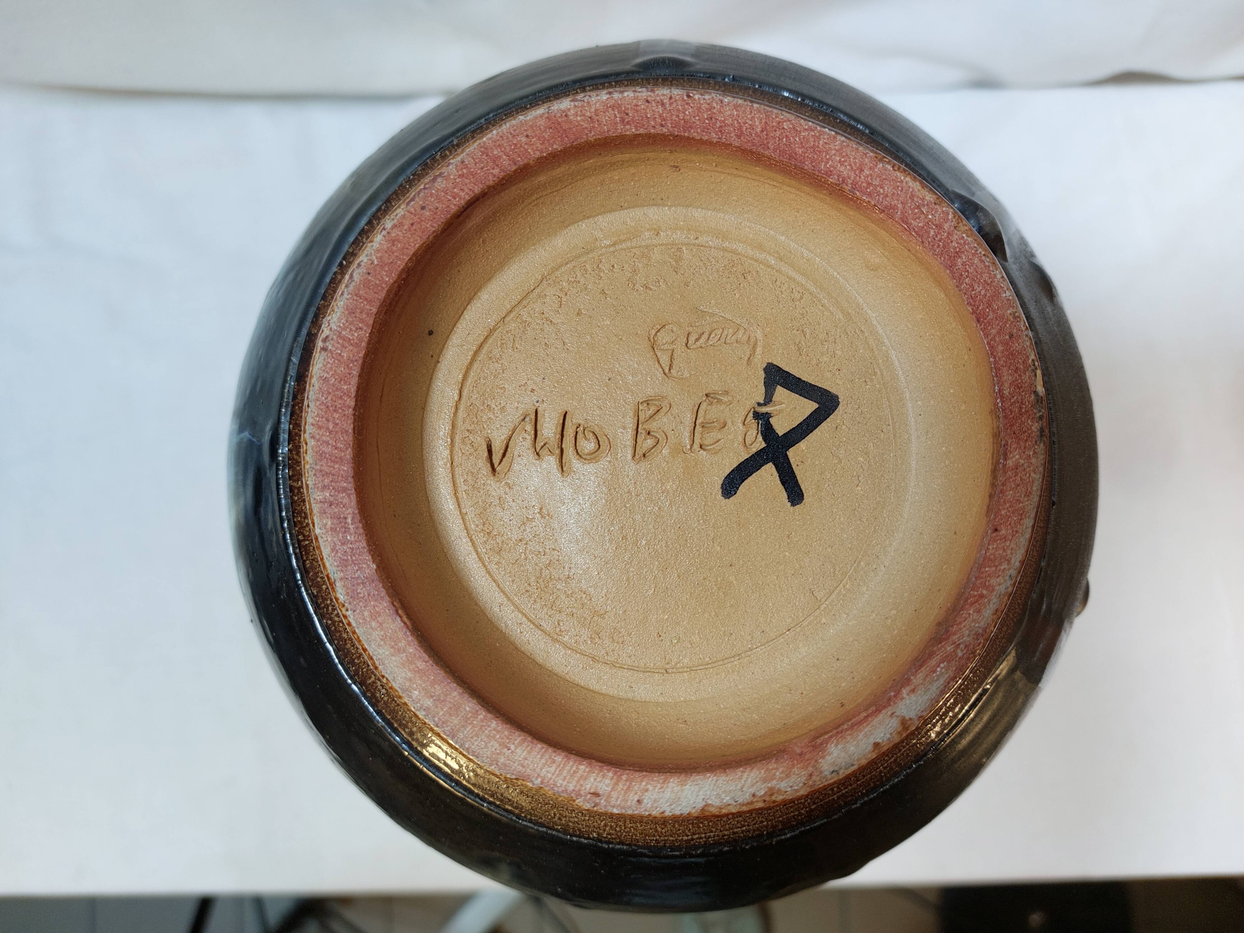 Large vase in flamed Boufflioux sandstone signed GUÉRIN - 1930s