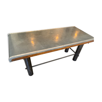 Industrial table