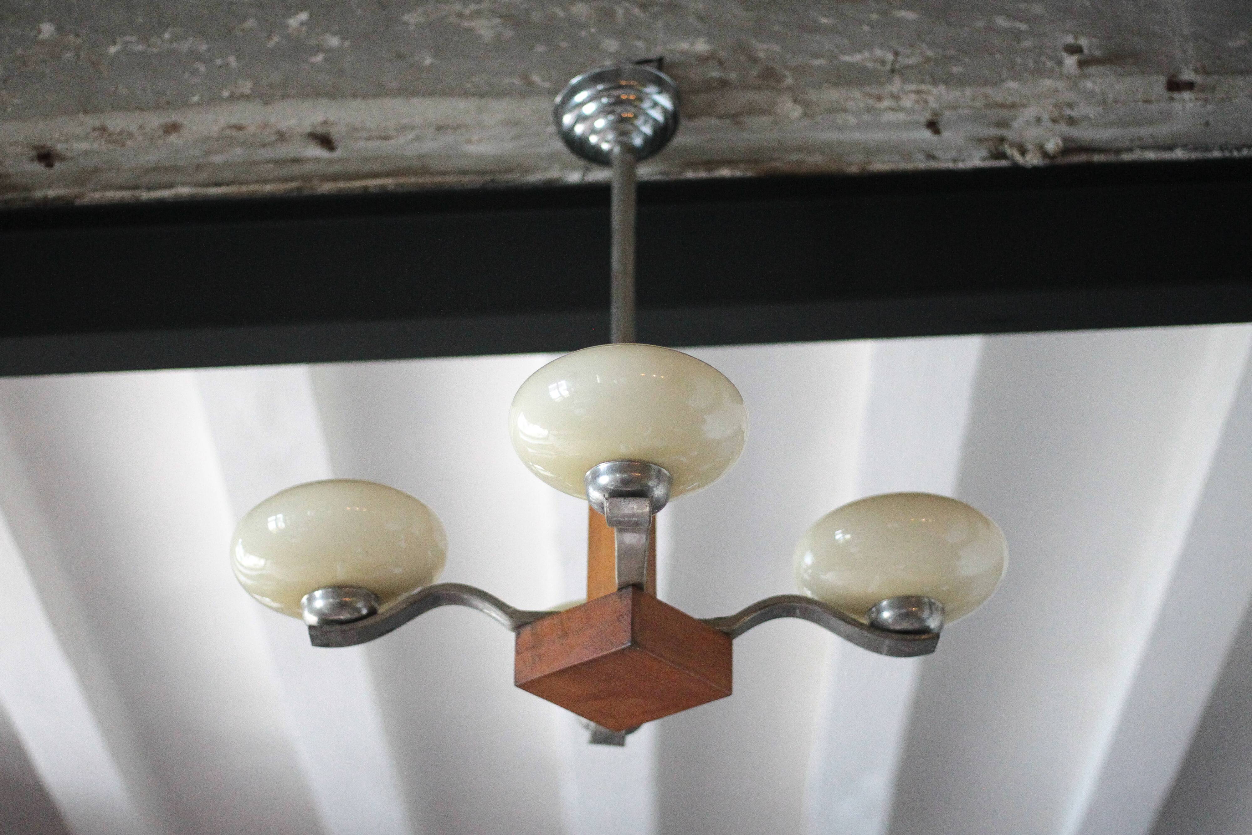 Art Deco suspension, 4-light chandelier with opaline globe, ceiling lamp.