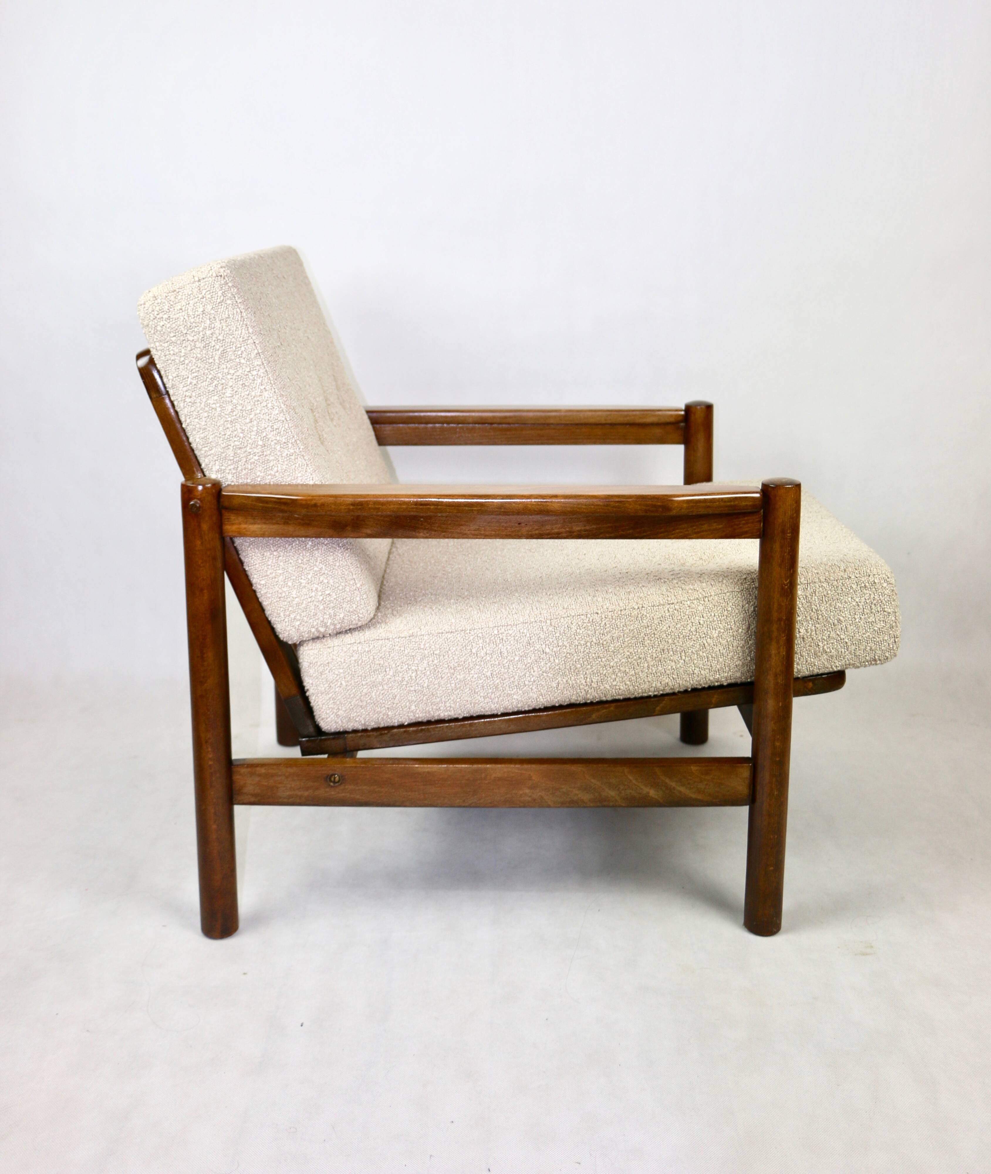 Vintage Armchair in Beige Boucle, 1970s