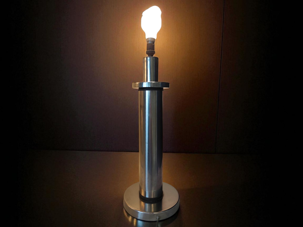 Lampe de table simar en acier inoxydable des années 1970 - design industriel moderniste