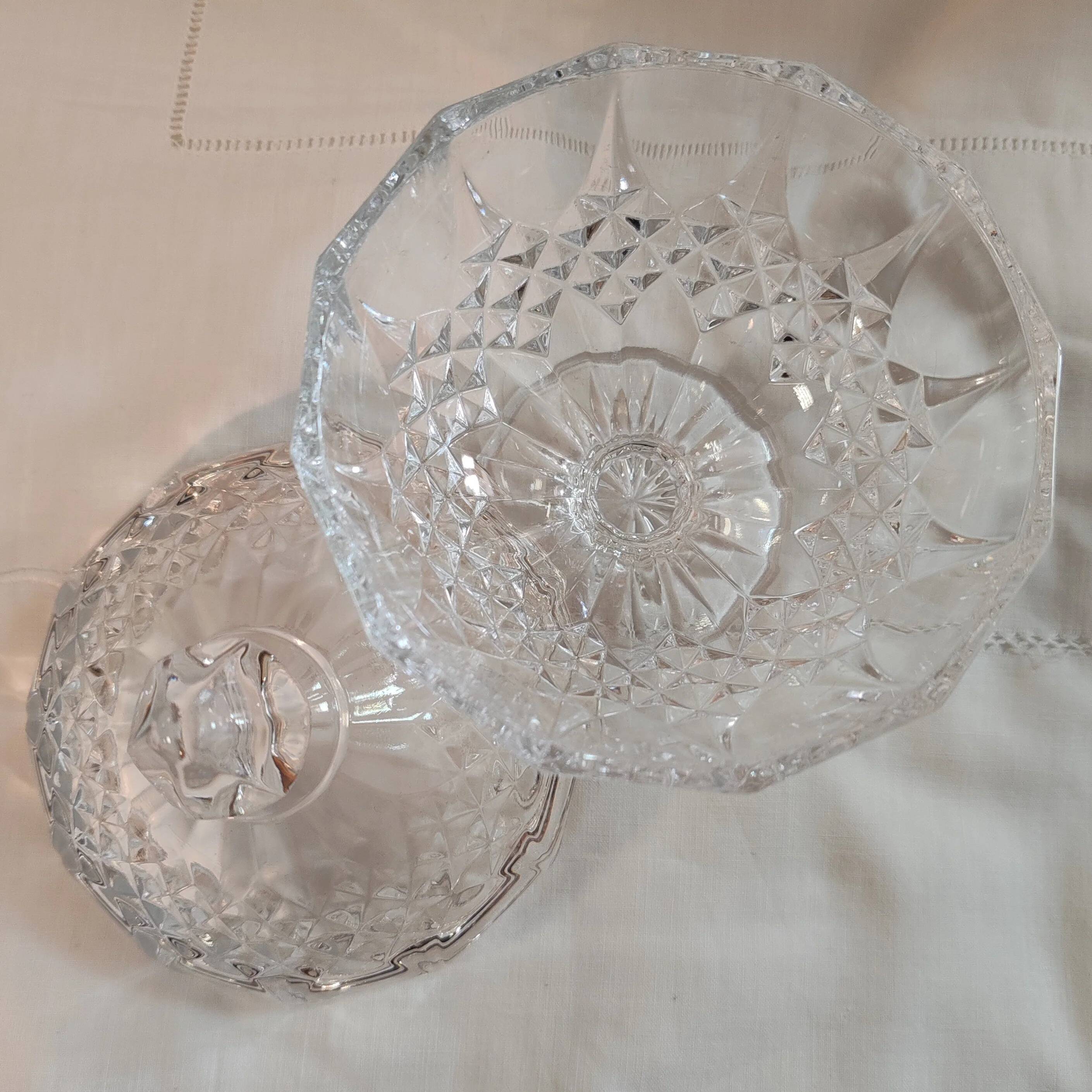 Crystal bonbonnière
