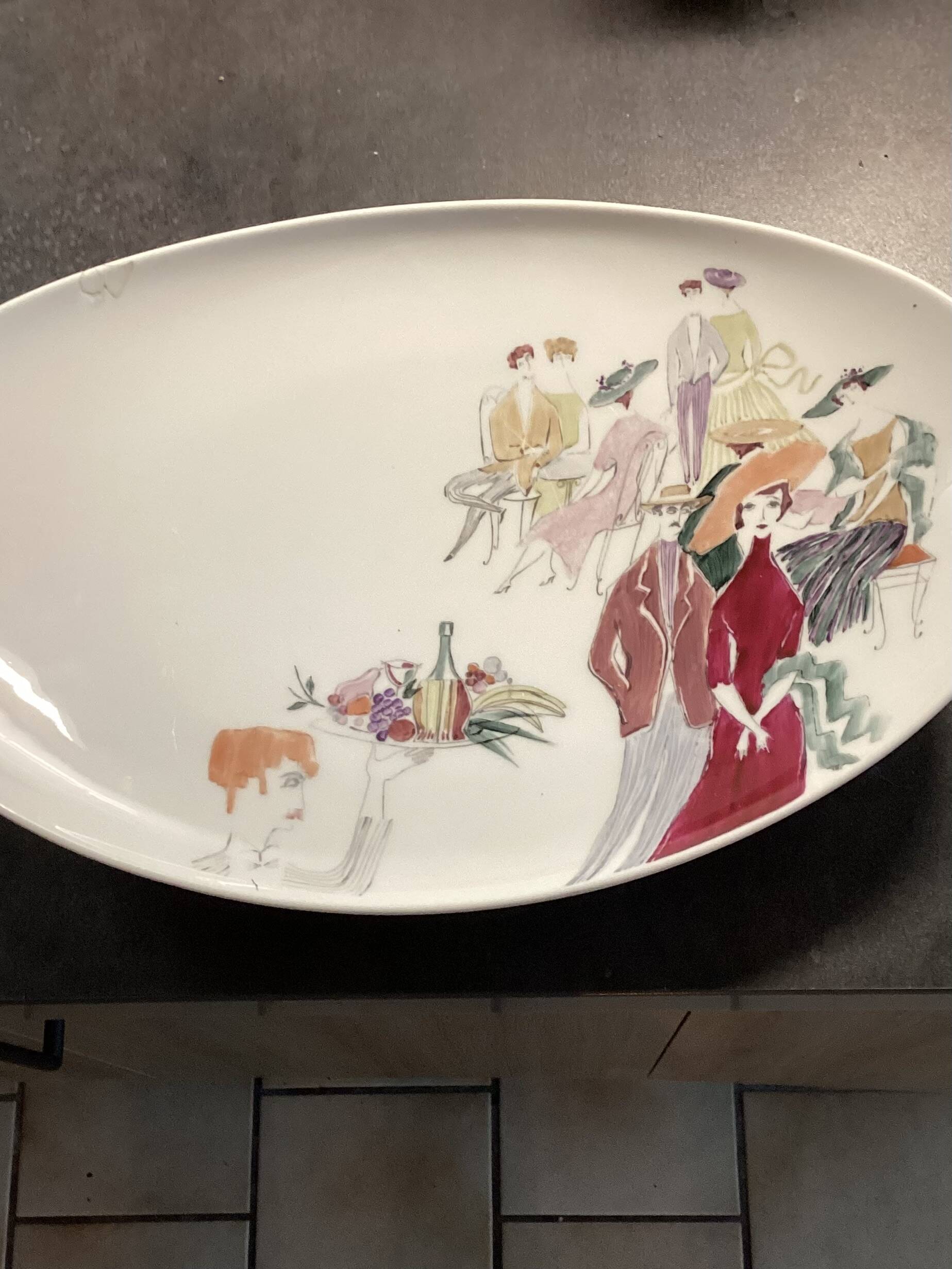 Rosenthal plate from the Montparnasse collection. Oval platter Rosenthal.