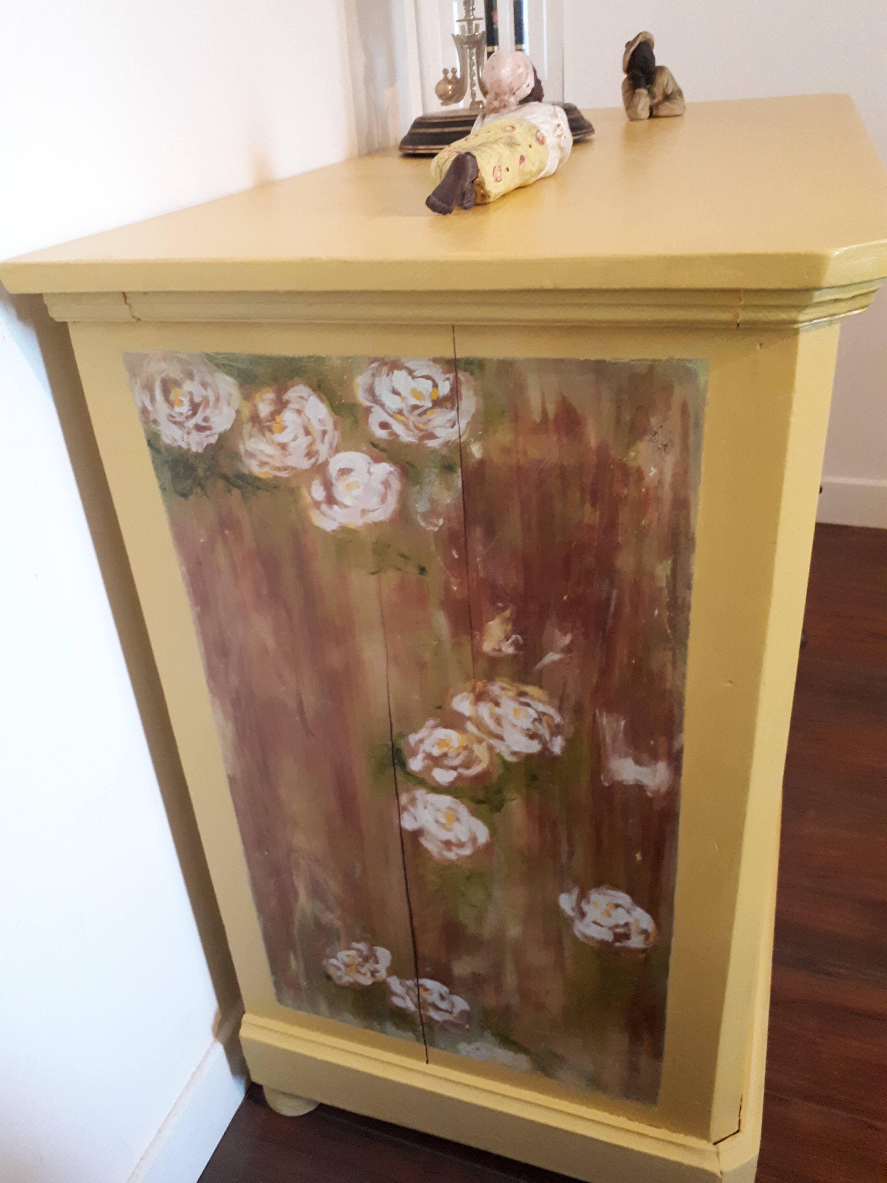 Yellow flower buffet