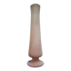 Vase haut en pierre sculptée rose-beige