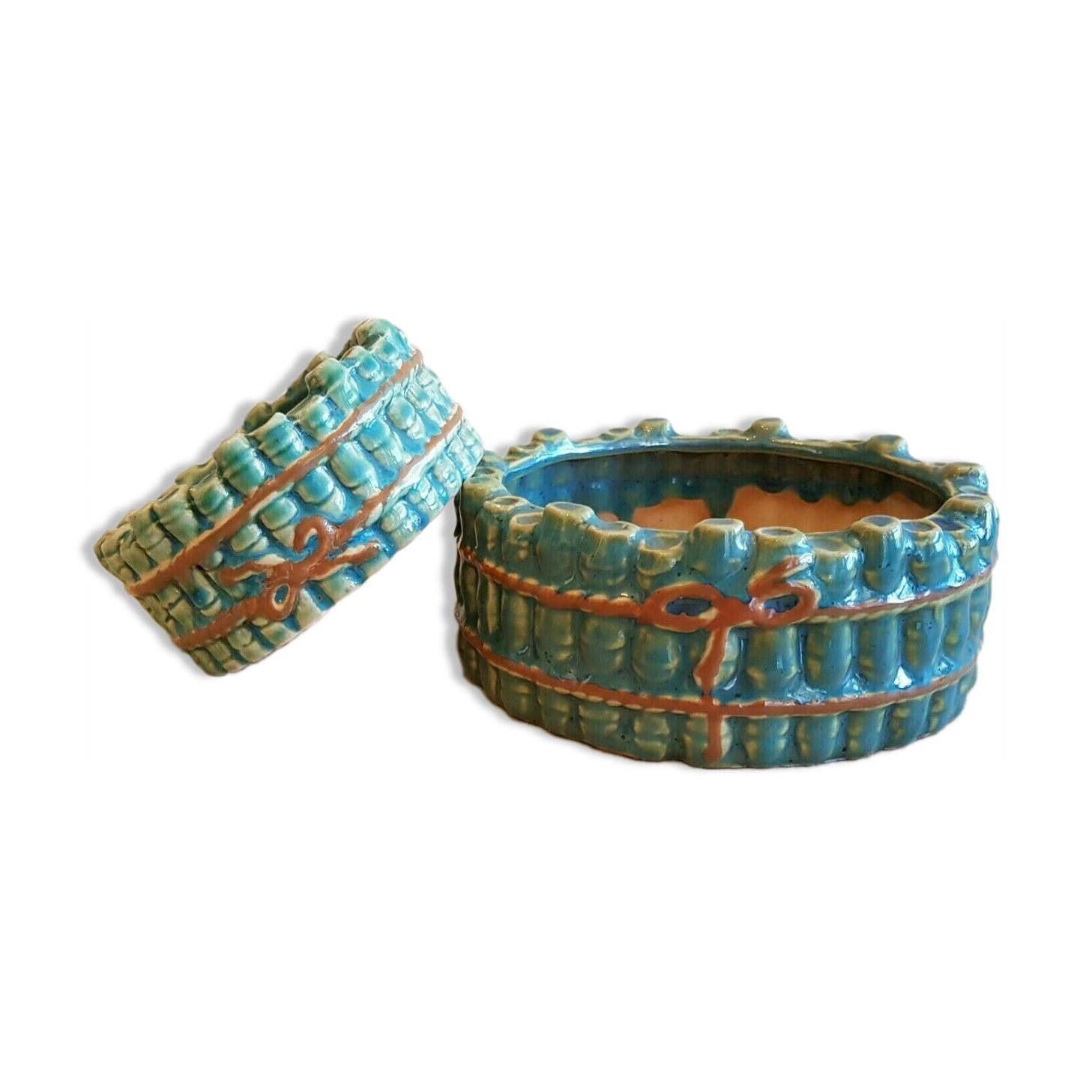 2 old ceramic cups slurry decoration bamboo tied up