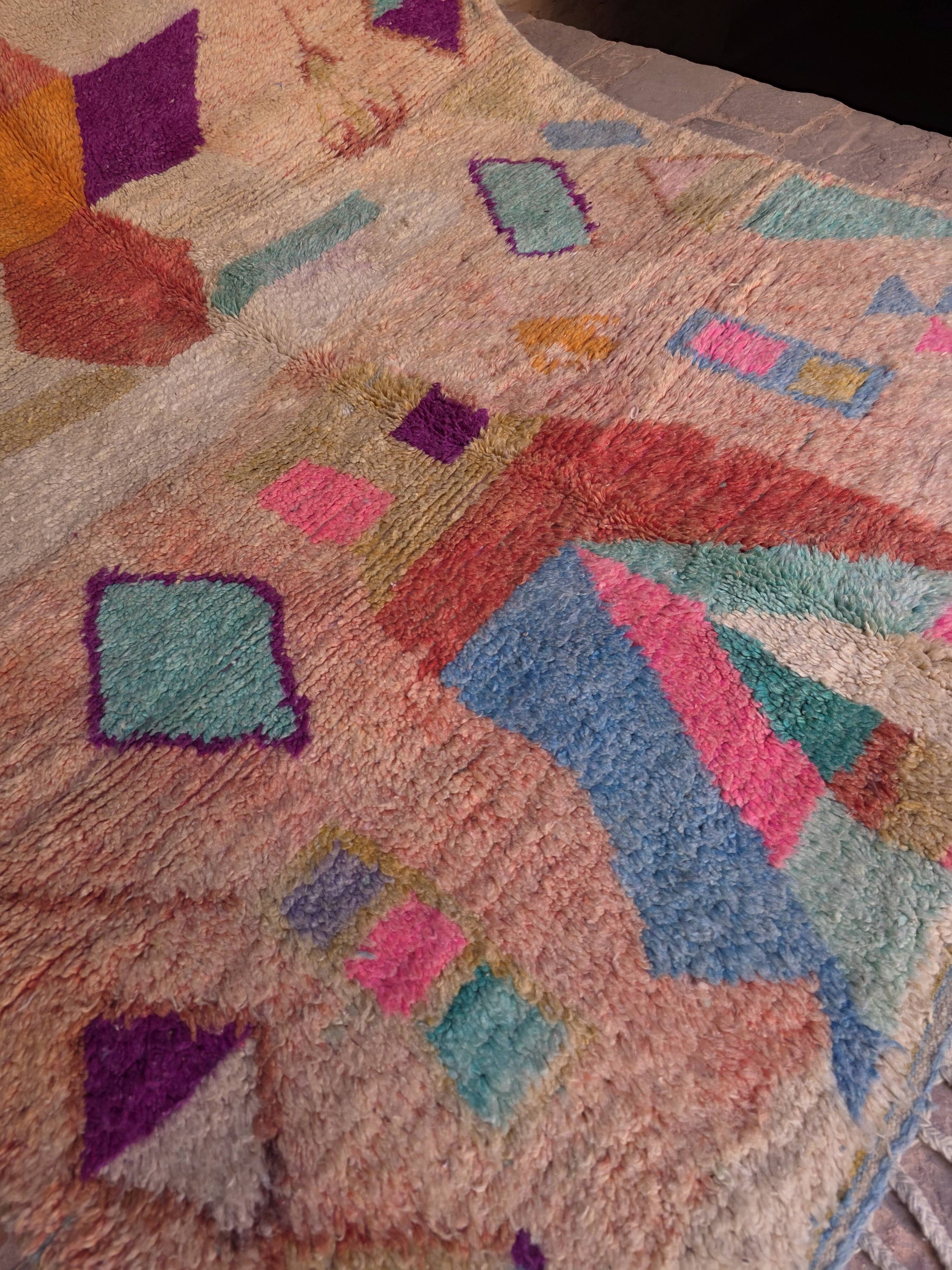 Tapis berbère de Boujaad couleurs pastel 260 x 160 cm