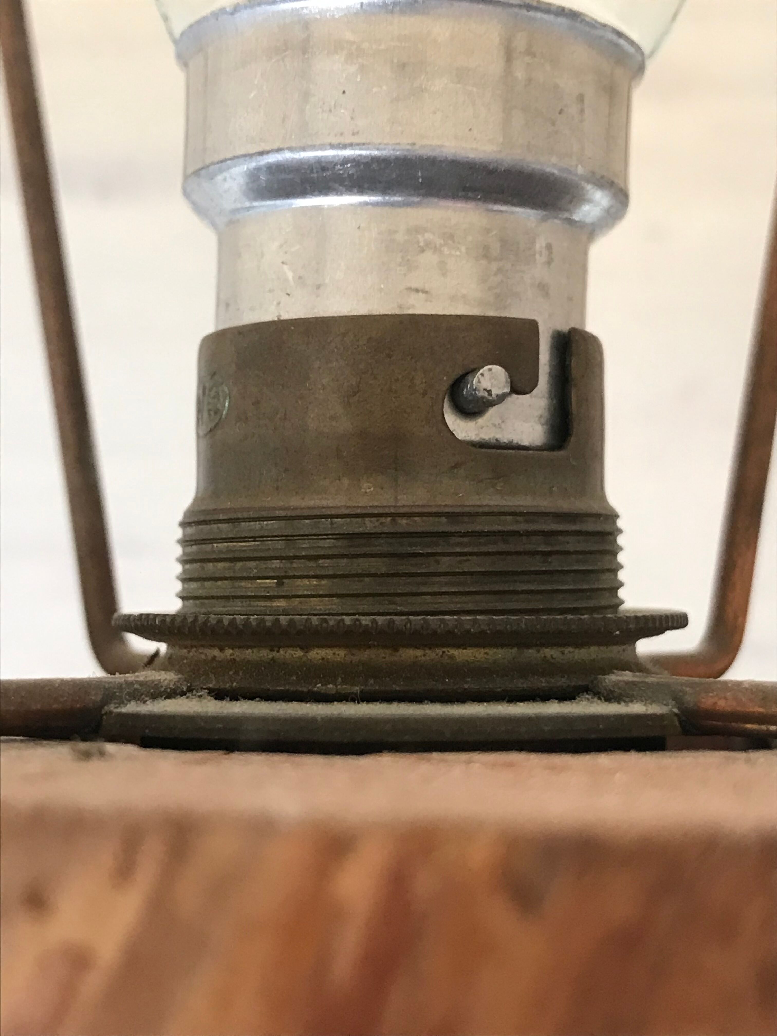 Vintage openwork wood lamp annees 60