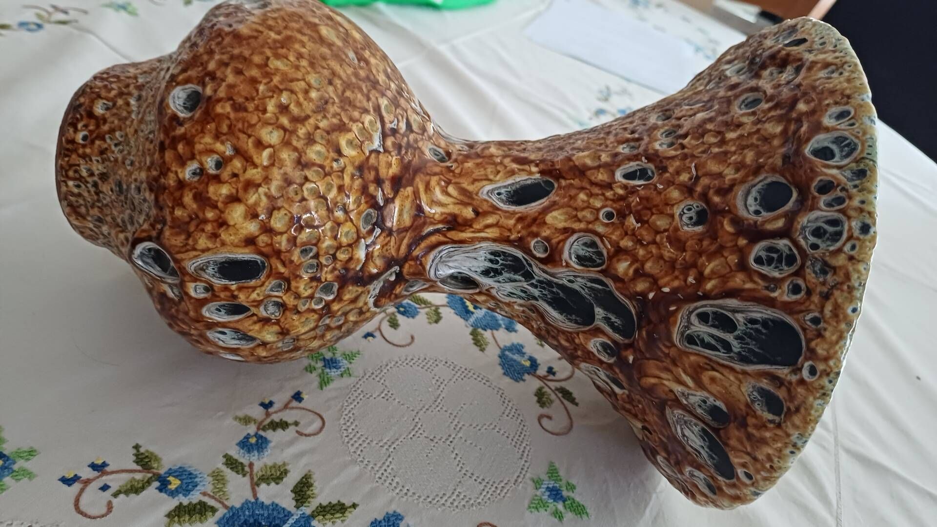 1 vase de type "fat lava" année 60-70