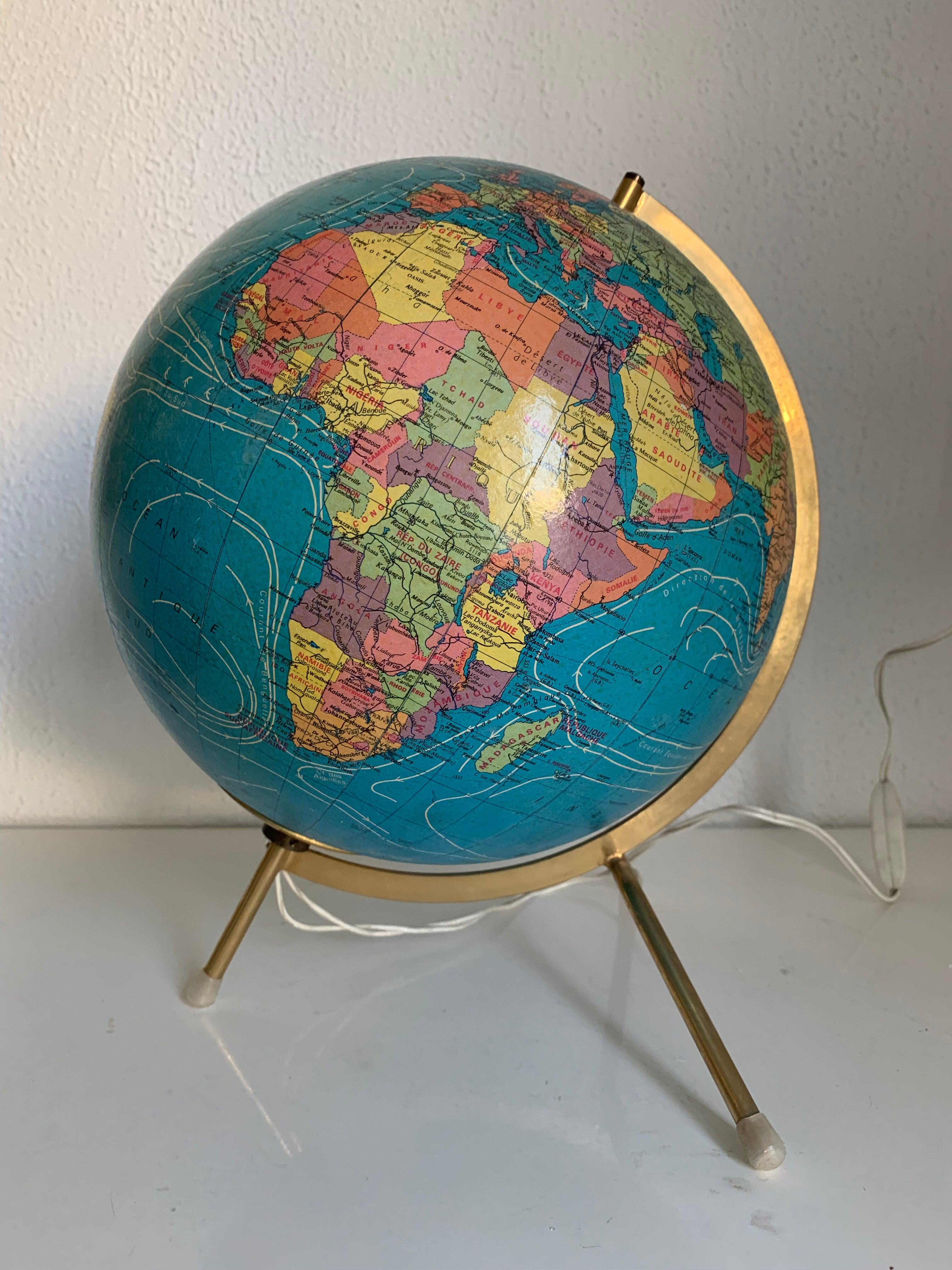 Globe vintage 1975 terrestre verre tripode doré Taride
