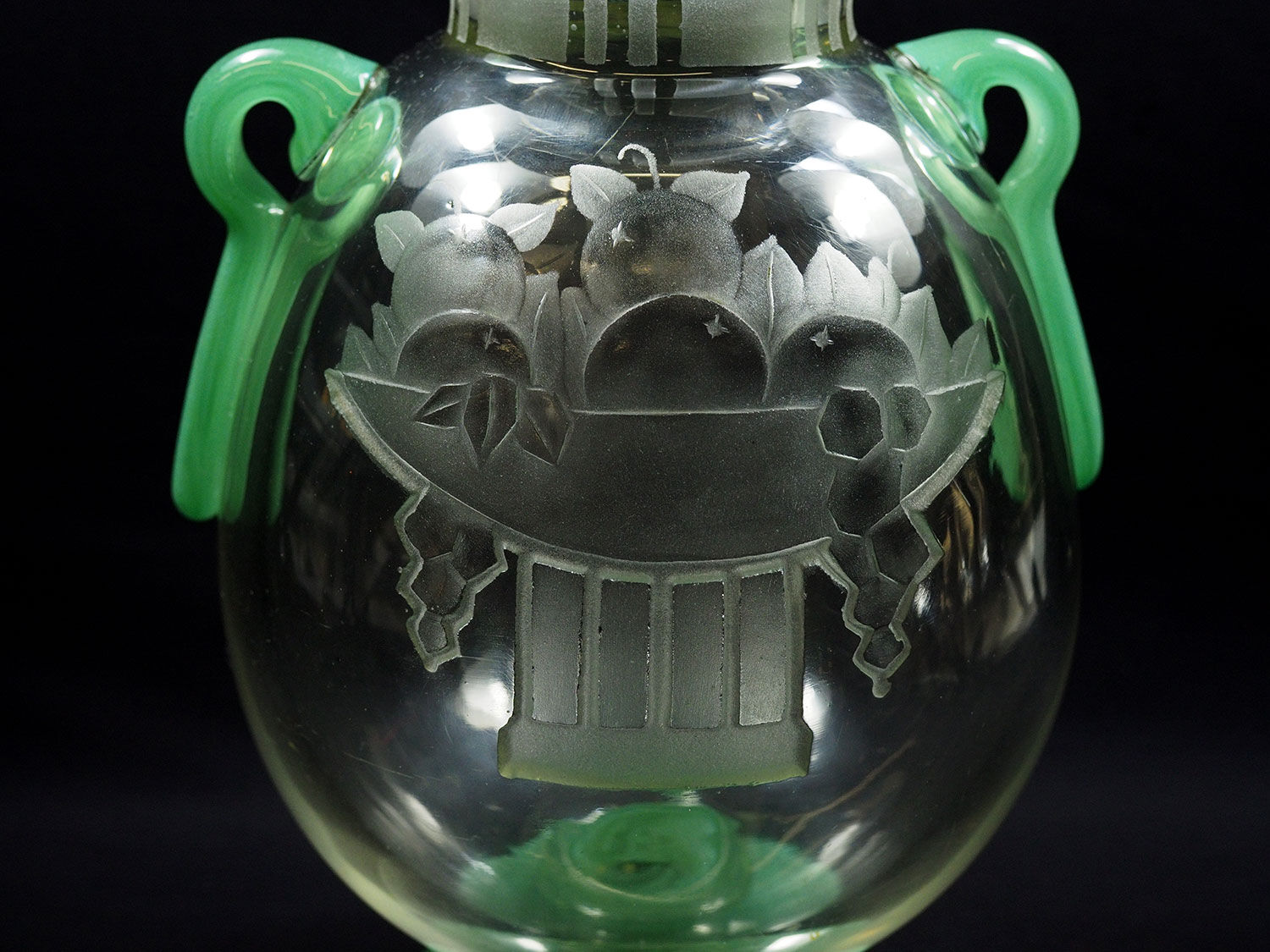 Charles Schneider art deco glass vase circa 1920