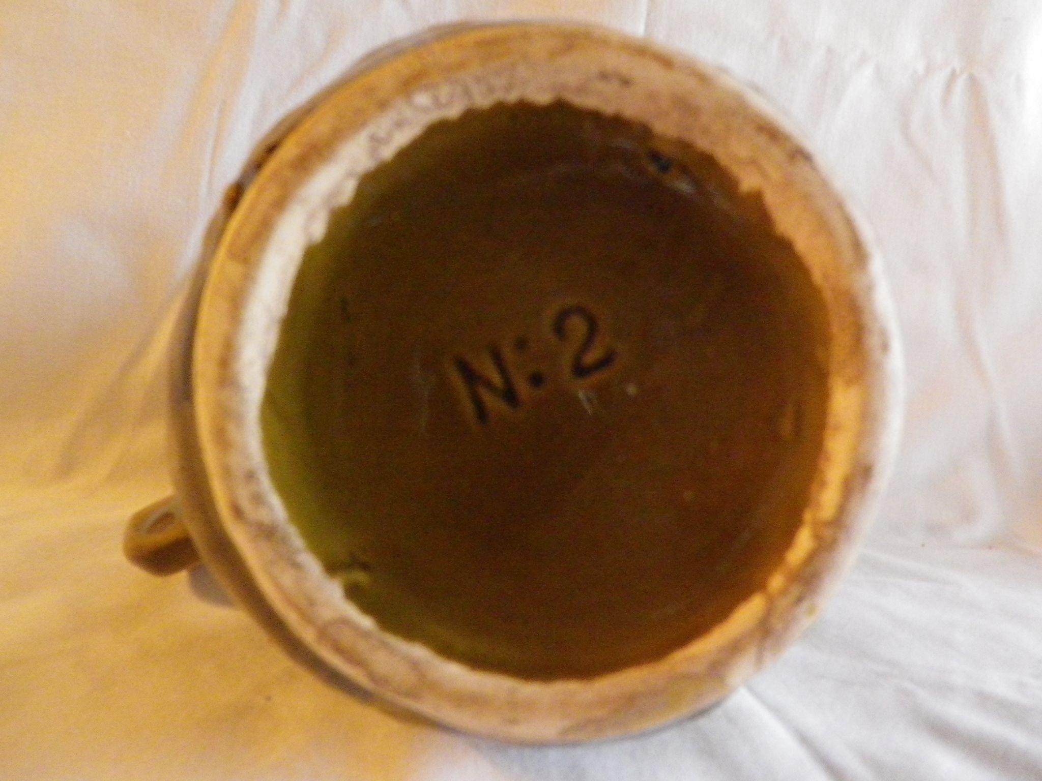Pichet barbotine vert olive