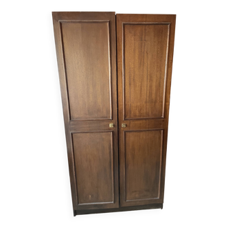 Armoire vintage en bois massif