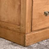 English style chest of drawers 1920 pine and pitchpin