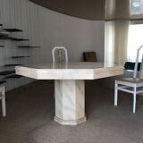 Table à manger en bois laqué