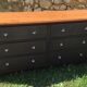 Commode en sapin des années 1980 relookée