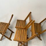 4 foldable chairs in vintage wood