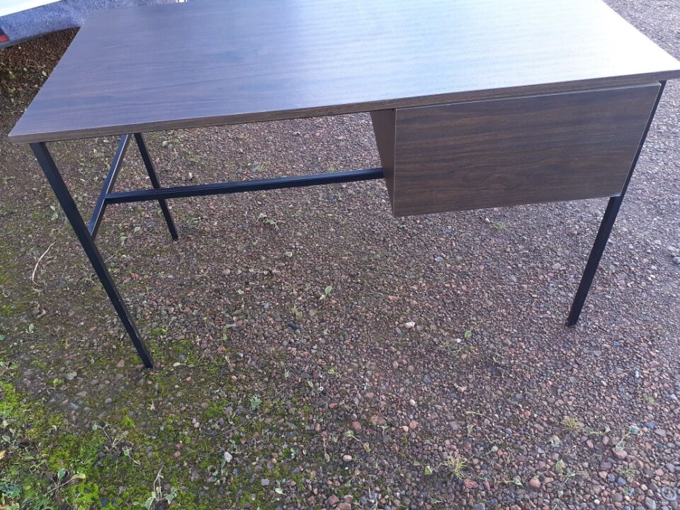 Pierre Guariche Office