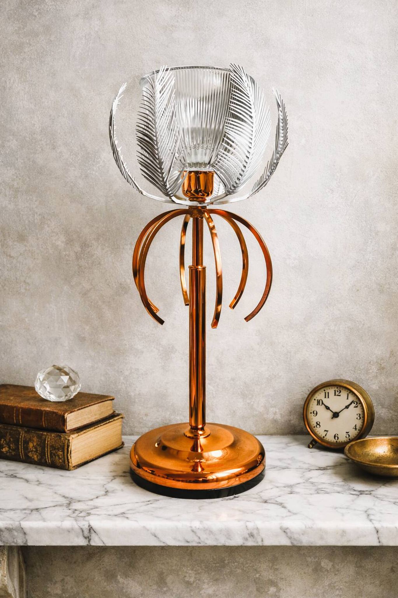 Lampe italienne en métal cuivré et verre cristal, style Hollywood Regency
