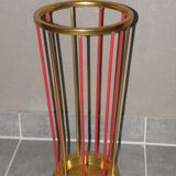 Porte parapluie doré et rouge