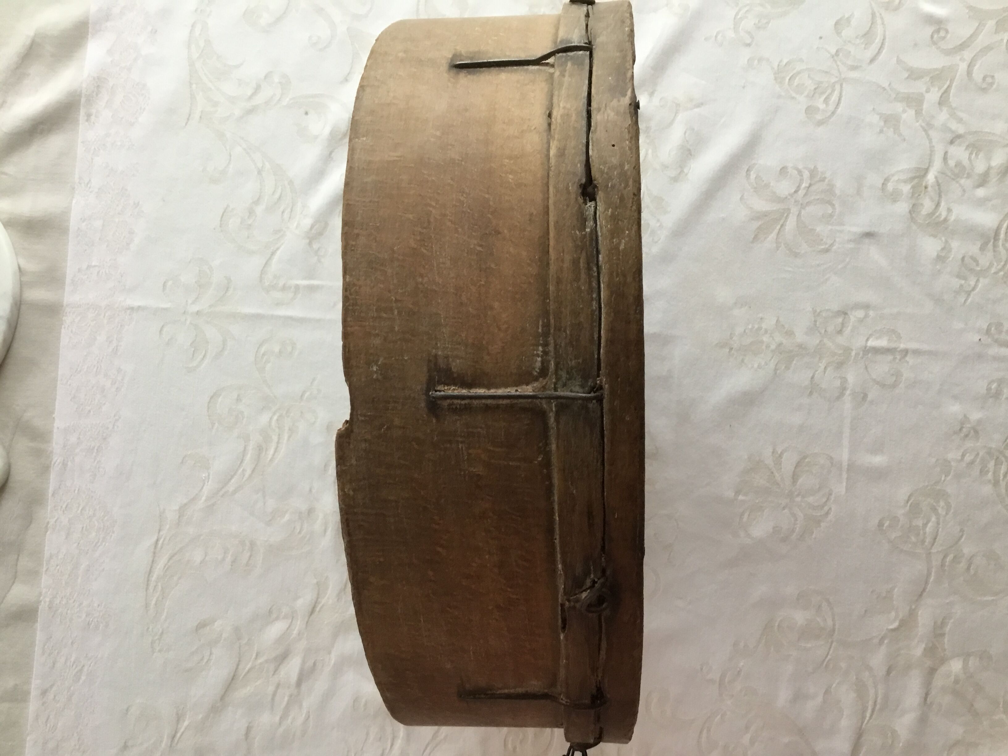 Round basket or sieve