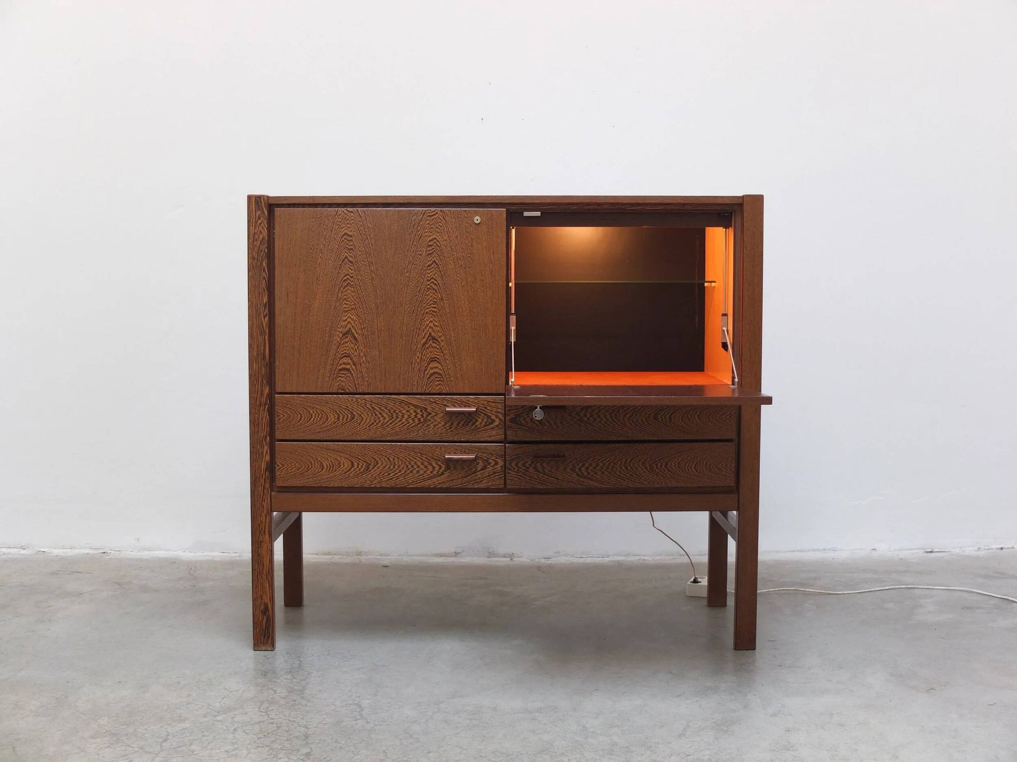 N-Line 'Team Program 500' double bar cabinet in wenge, 1966