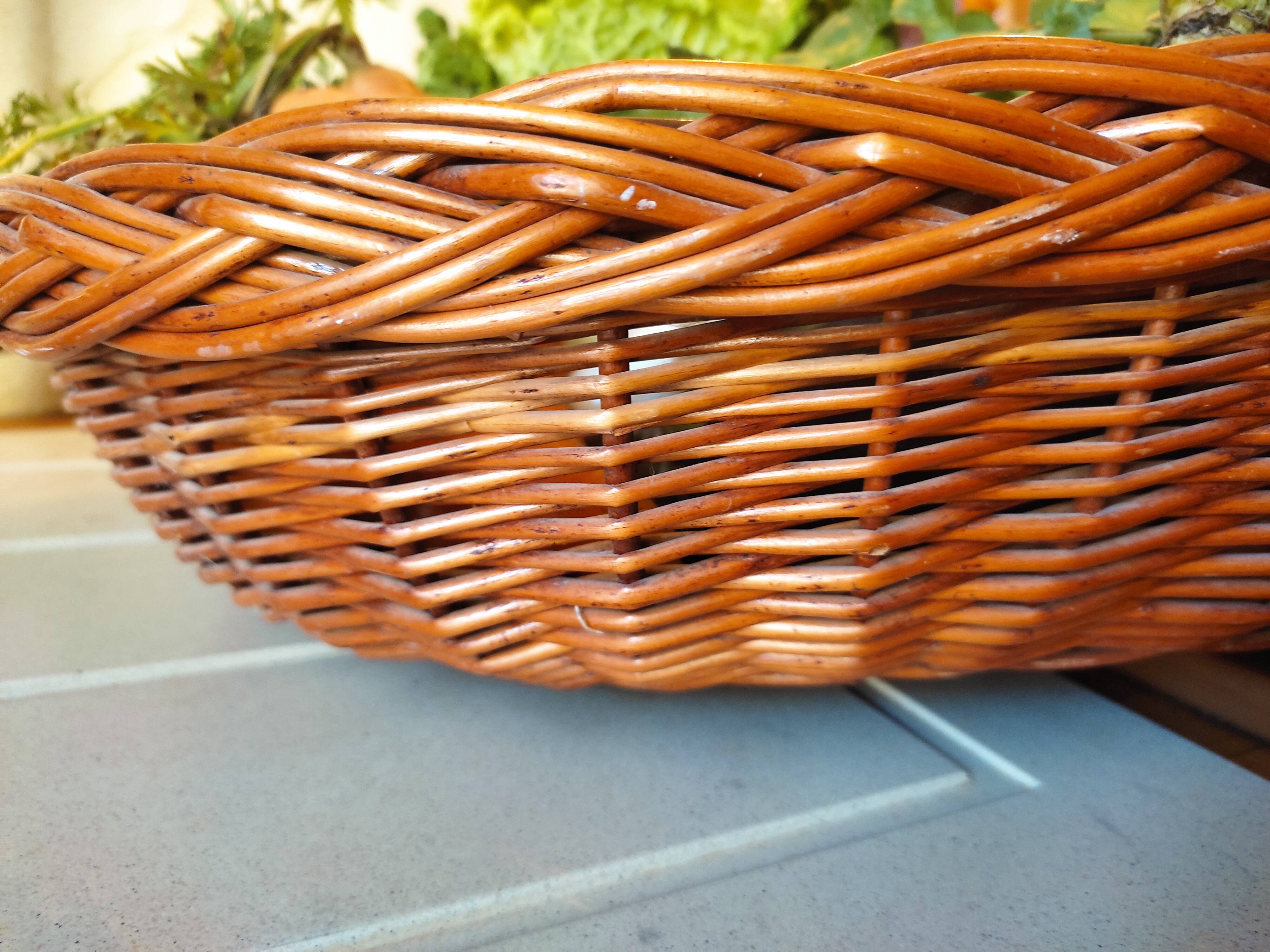 Wicker picking basket