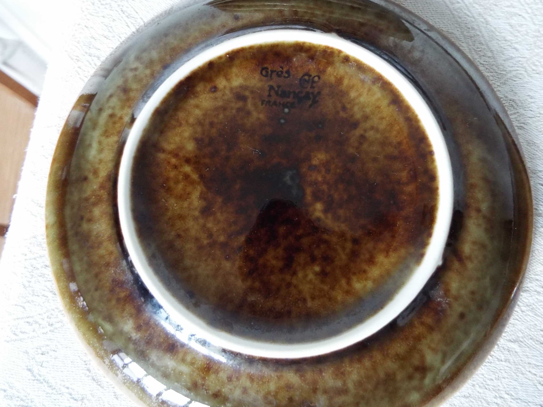 8 Nancy CNP stoneware dessert plates