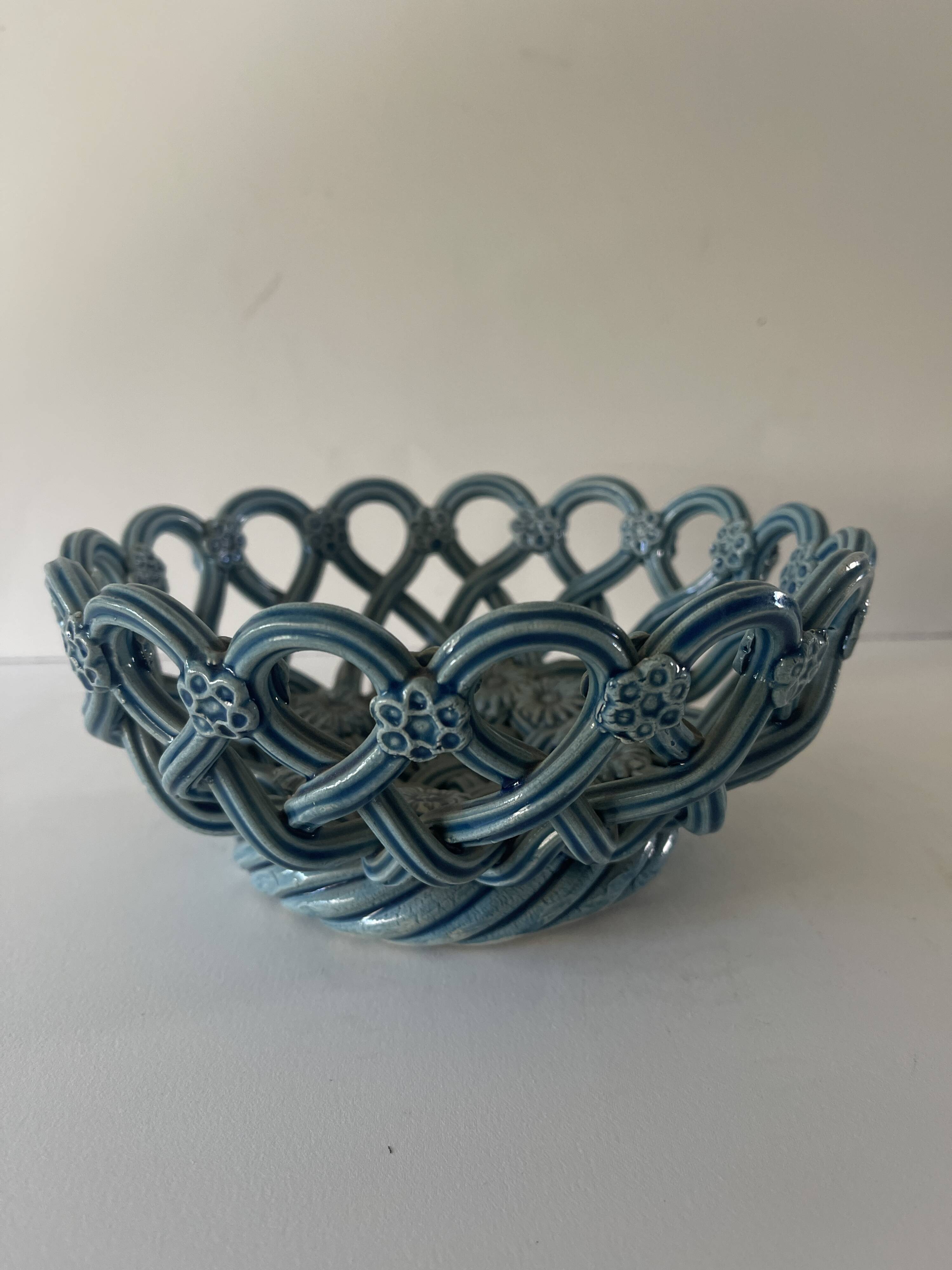 Round braided ceramic bowl by Pichon Uzés