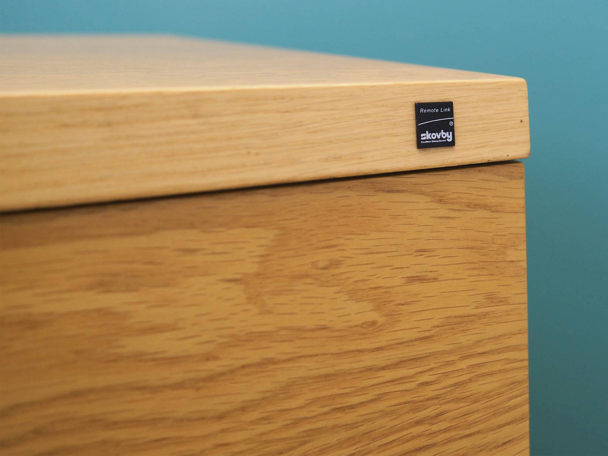 Buffet en frêne, design danois, années 1990, fabriqué par Skovby