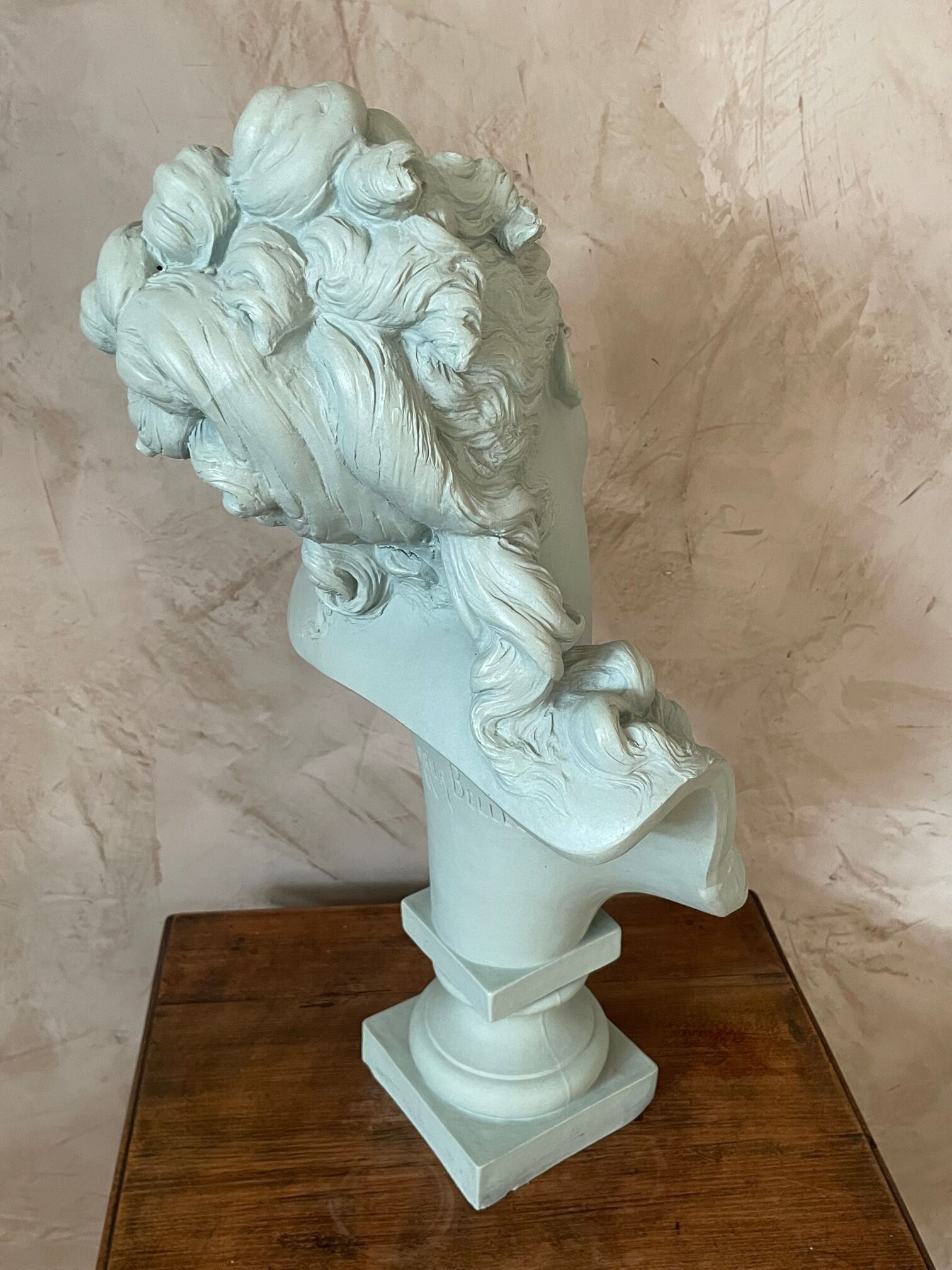 Bust Carrier-belleuse