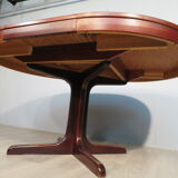 Central-footed rosewood round table