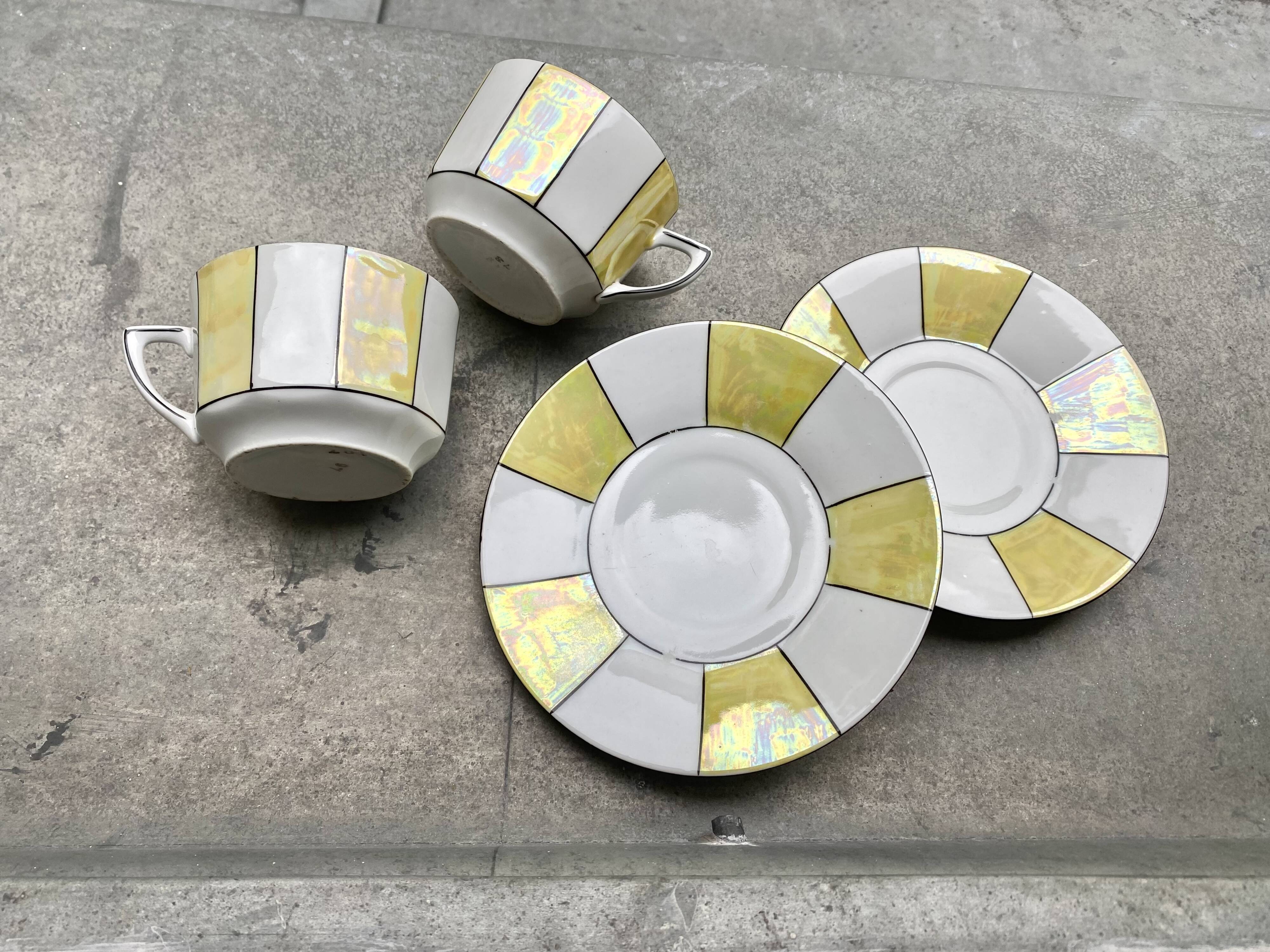 60s striped iridescent porcelain coffee service, 2 cups + 2 vintage saucers