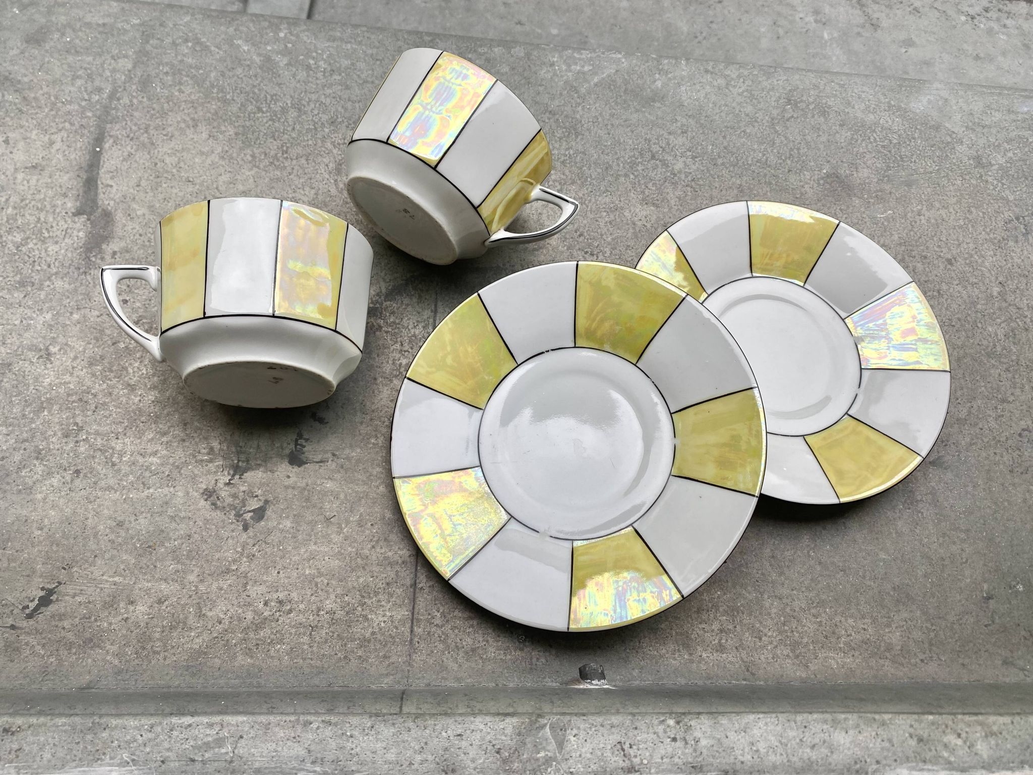 60s striped iridescent porcelain coffee service, 2 cups + 2 vintage saucers