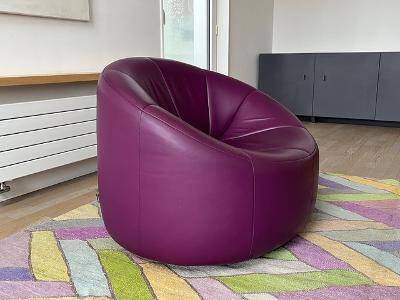 Pumpkin swivel armchair by Pierre Paulin