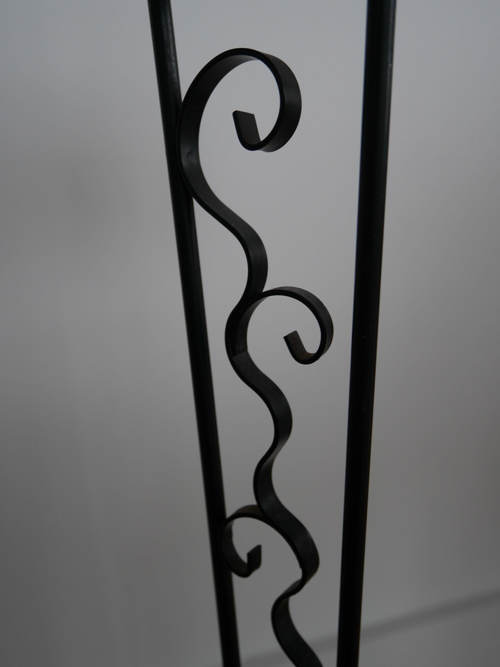 Ashtray Golden on magazine door foot wrought iron-black 50 s