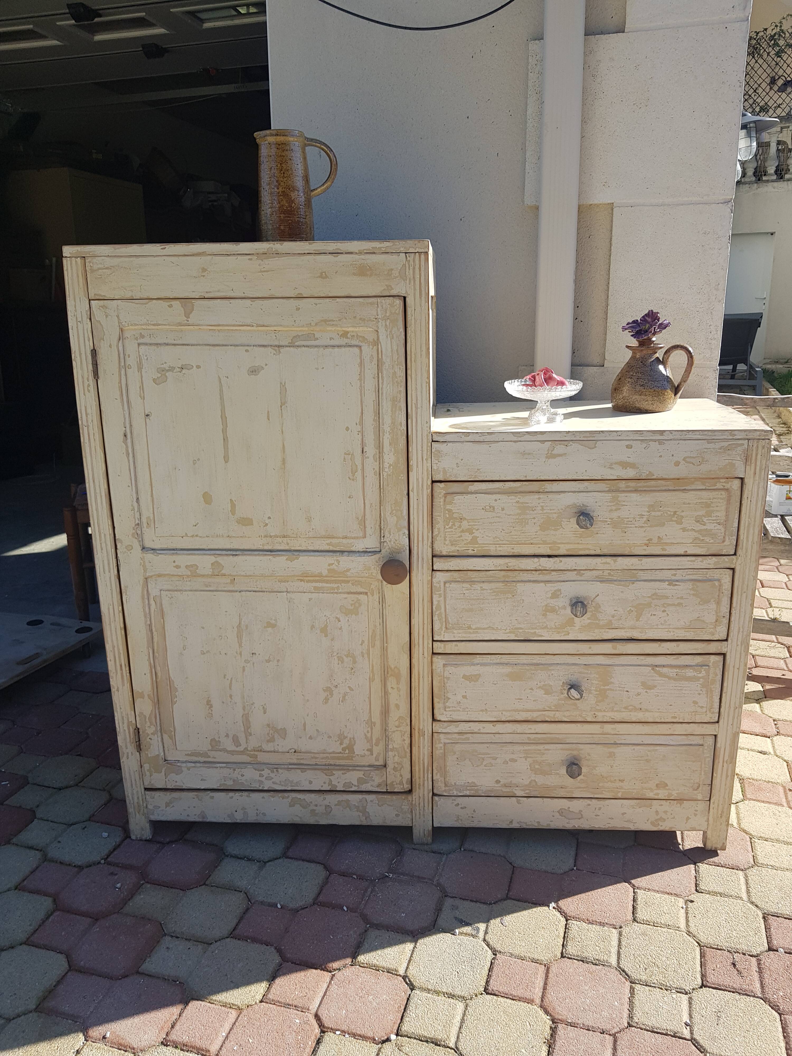 Asymmetrical vintage buffet