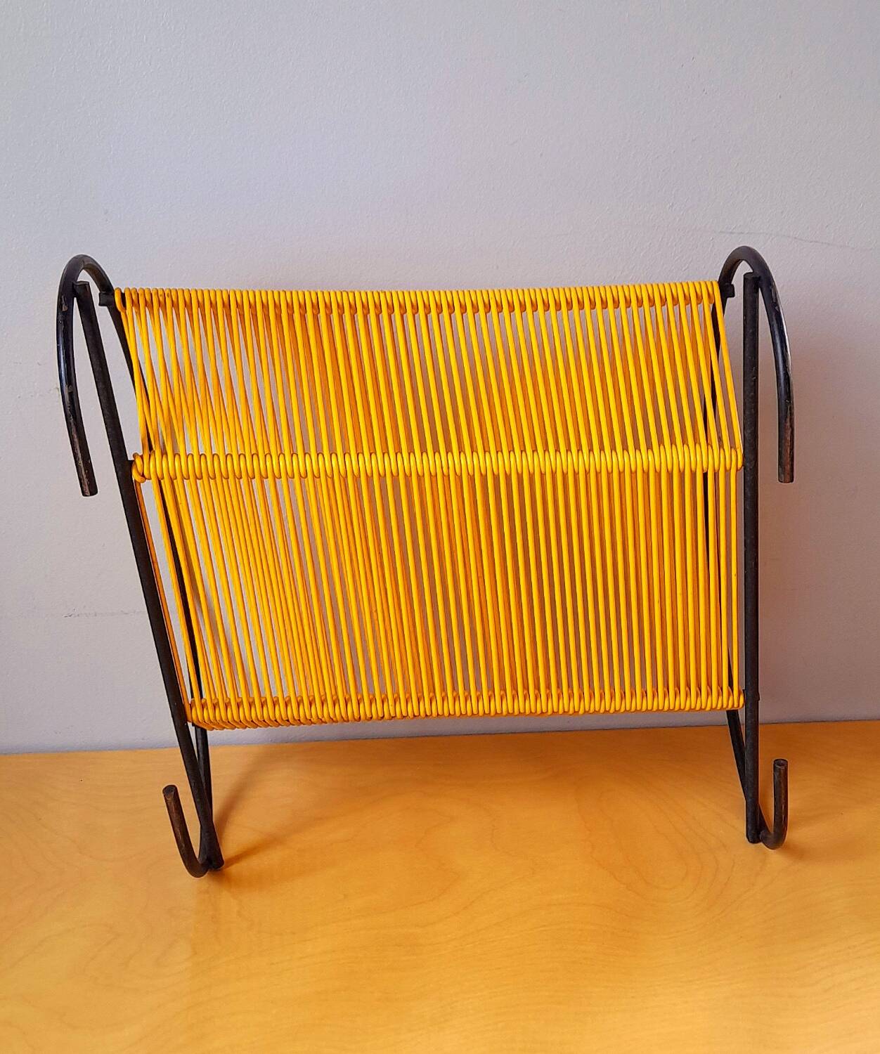 Scoubidous 70s vinyl range