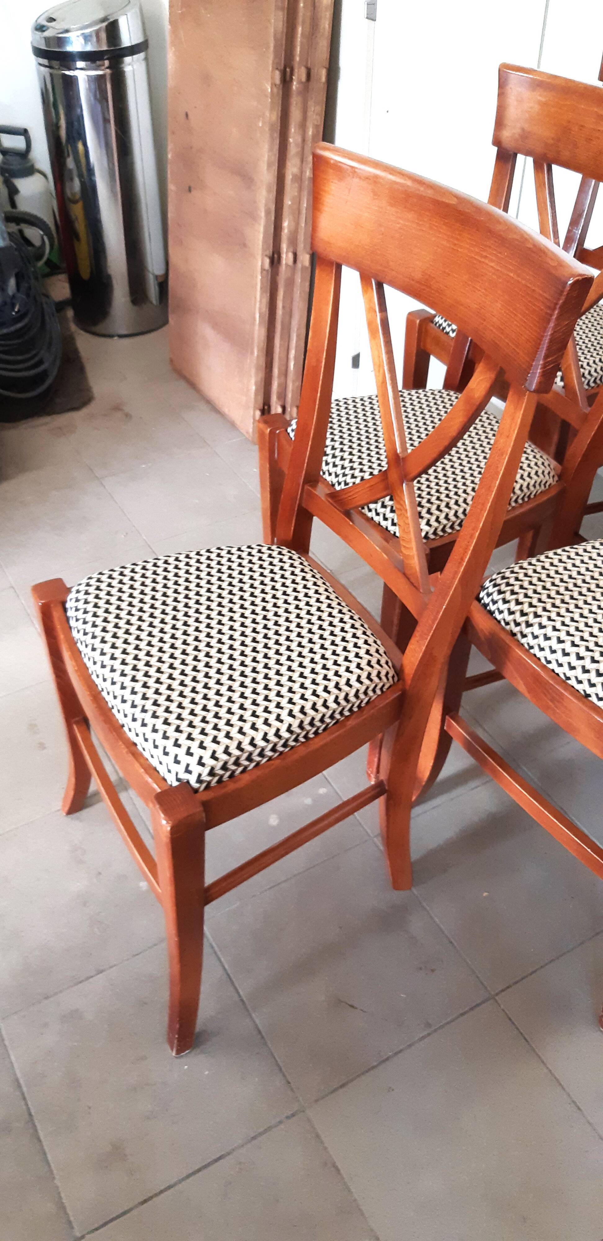 set of 6 recent Restoration style chairs in solid stained beech in excellent condition