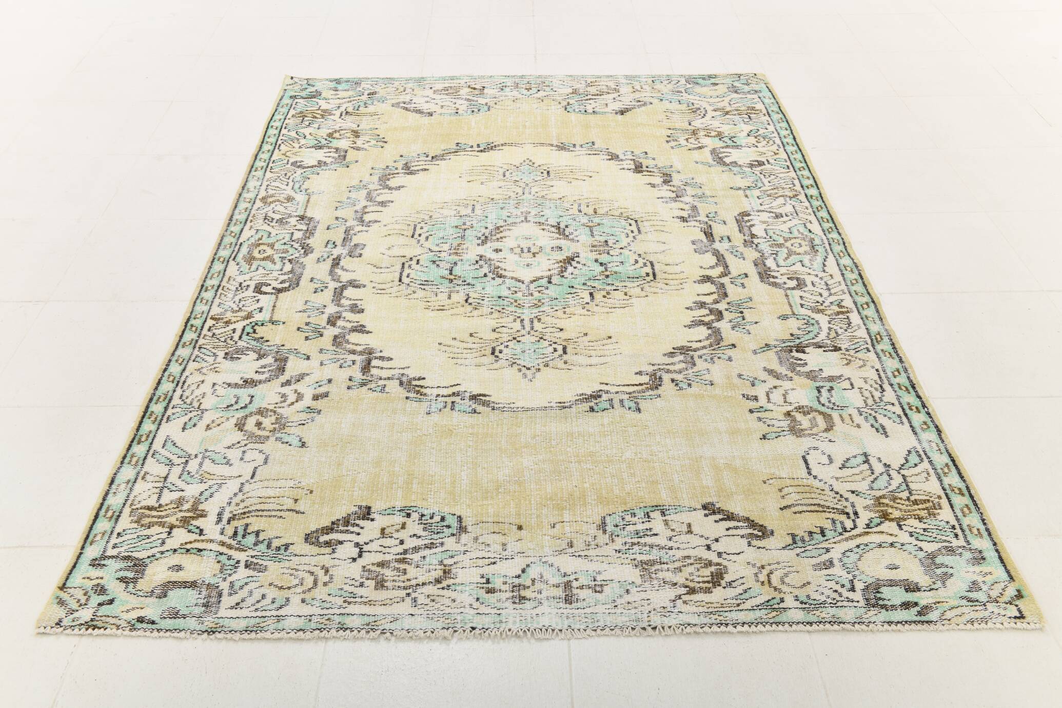 Tapis persan oriental vert clair et jaune 5x8, 165x238 cm