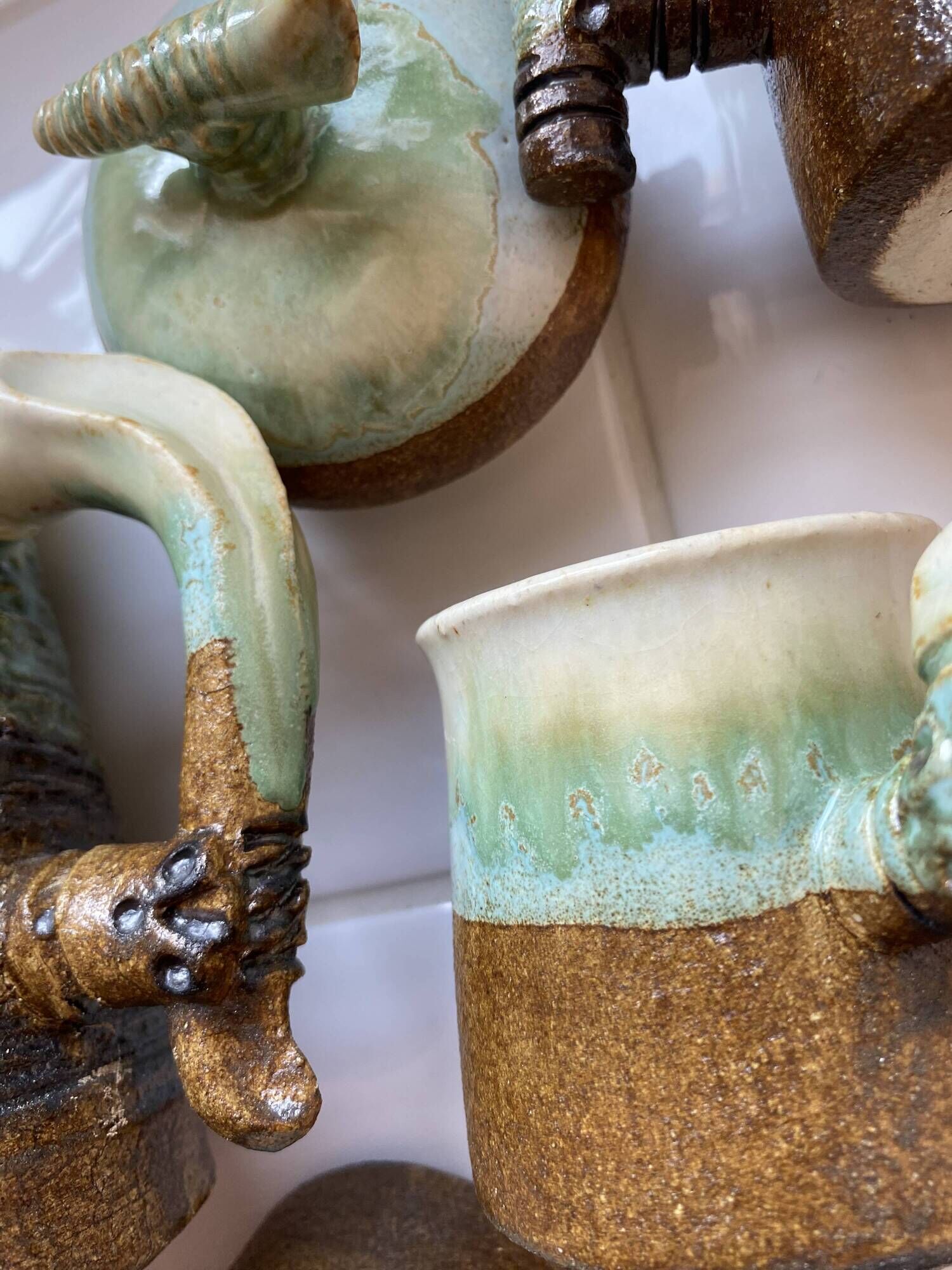 Coffee maker, organic ceramic cups