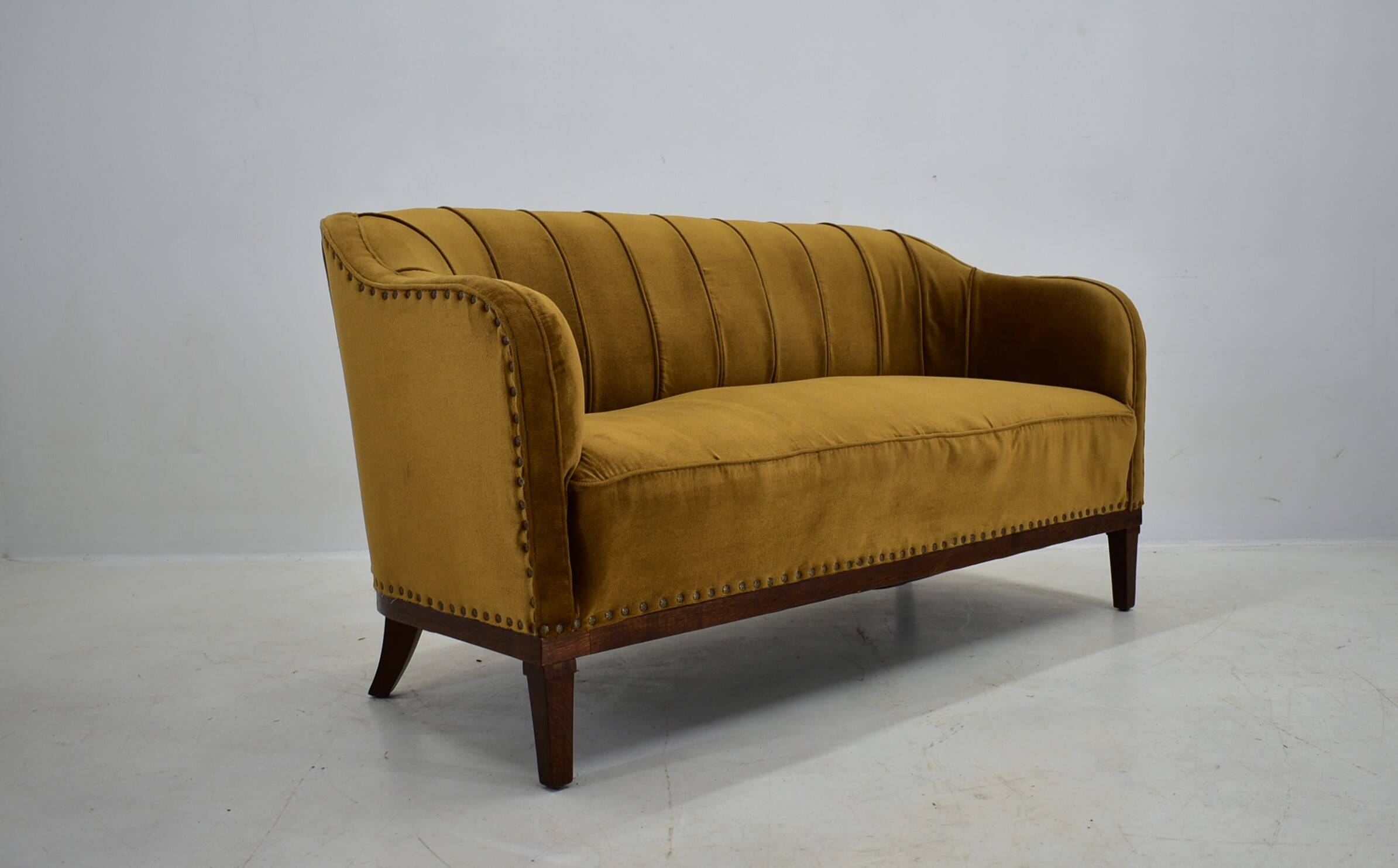 1930s Art Deco sofa, Czechoslovakia