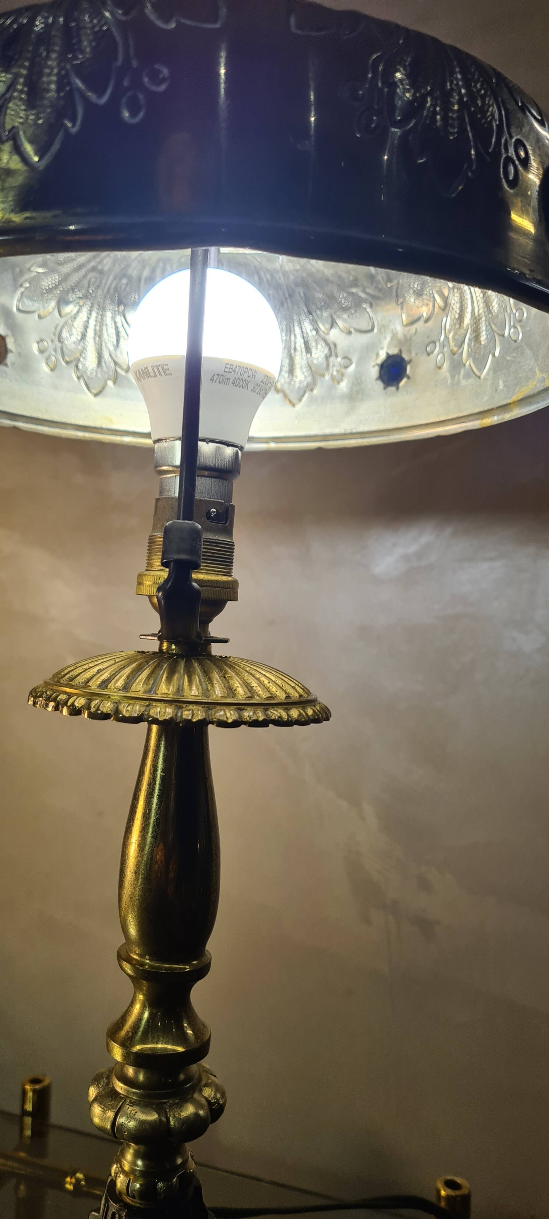 1920 Parisian lamp Leleu style brass shade 40x22 very good condition