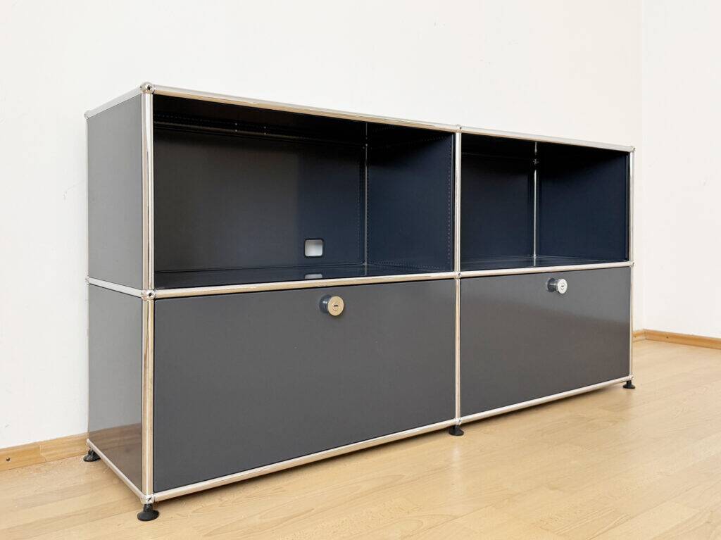 USM Haller sideboard, medium grey RAL 7004, 4 compartments with 2 flaps, Switzerland, 2000s