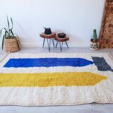 Beni Ourain Berber rug, handwoven in traditional style, size 140 x 260 cm.