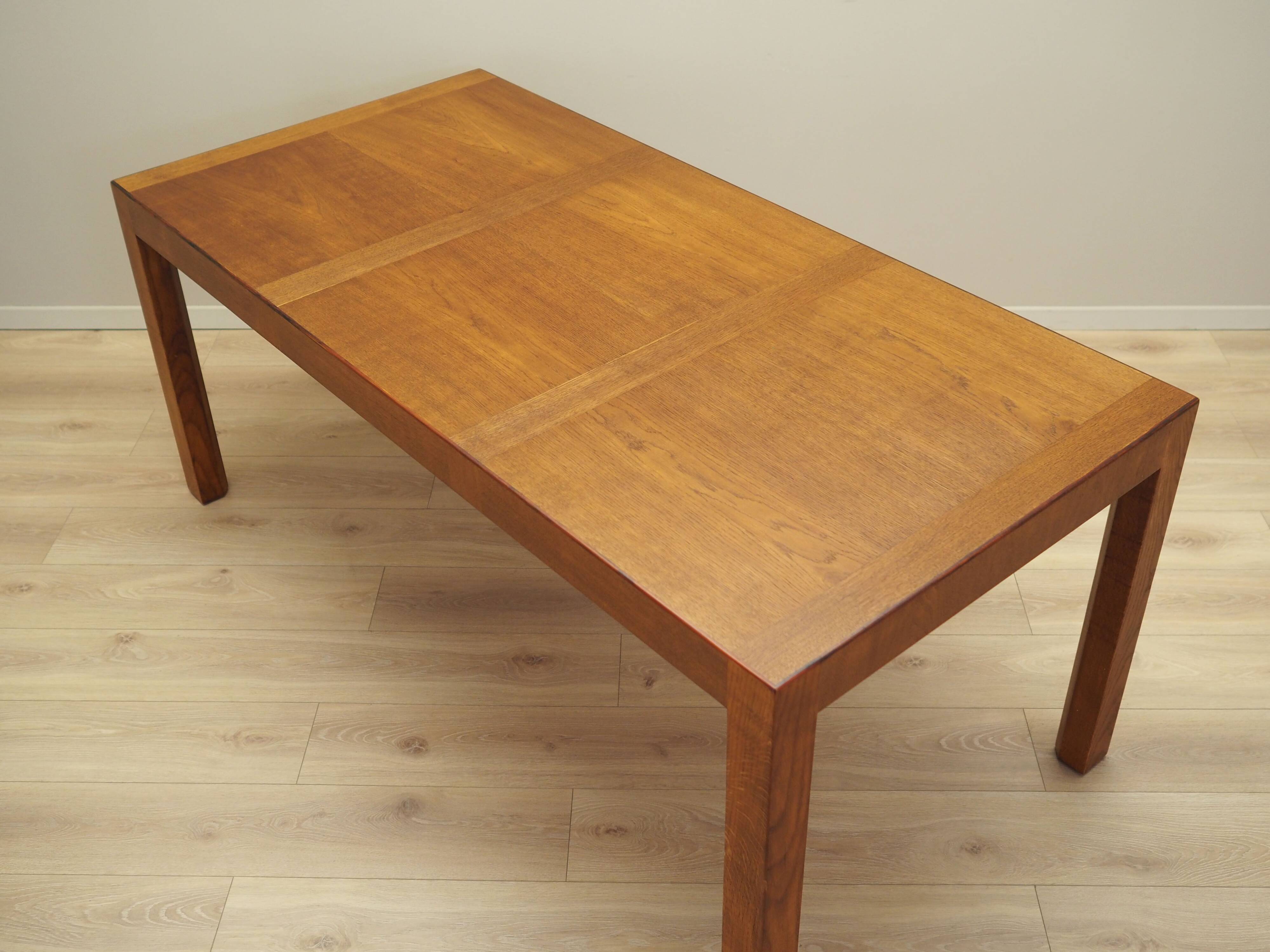 Oak table, Danish design, 1970s, production: Denmark