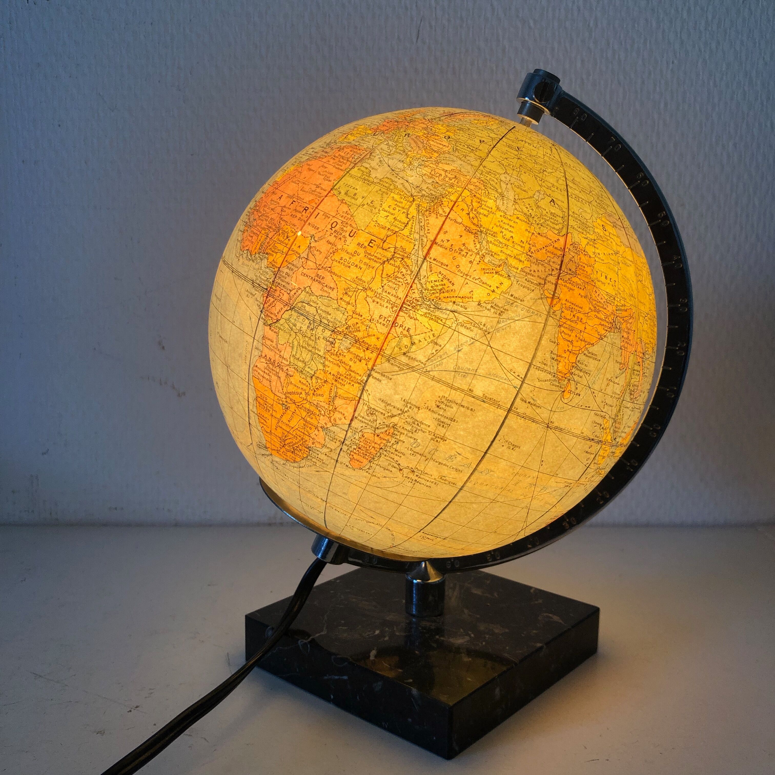 Globe glass Perrina marble vintage 1960 22cm