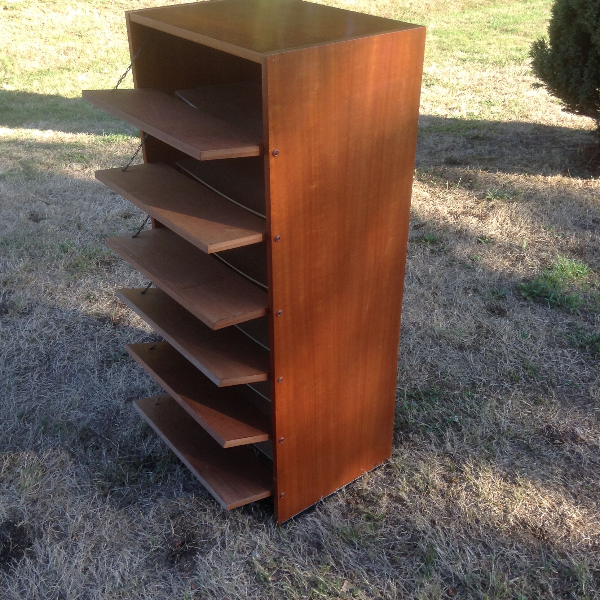 Vintage chiffonier