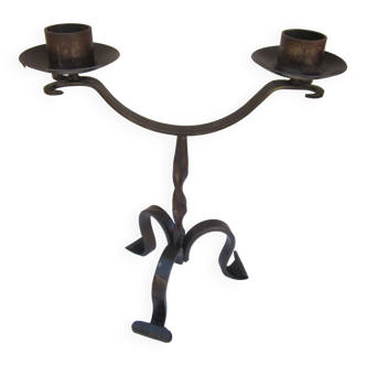 Large two-pointed wrought iron chandelier