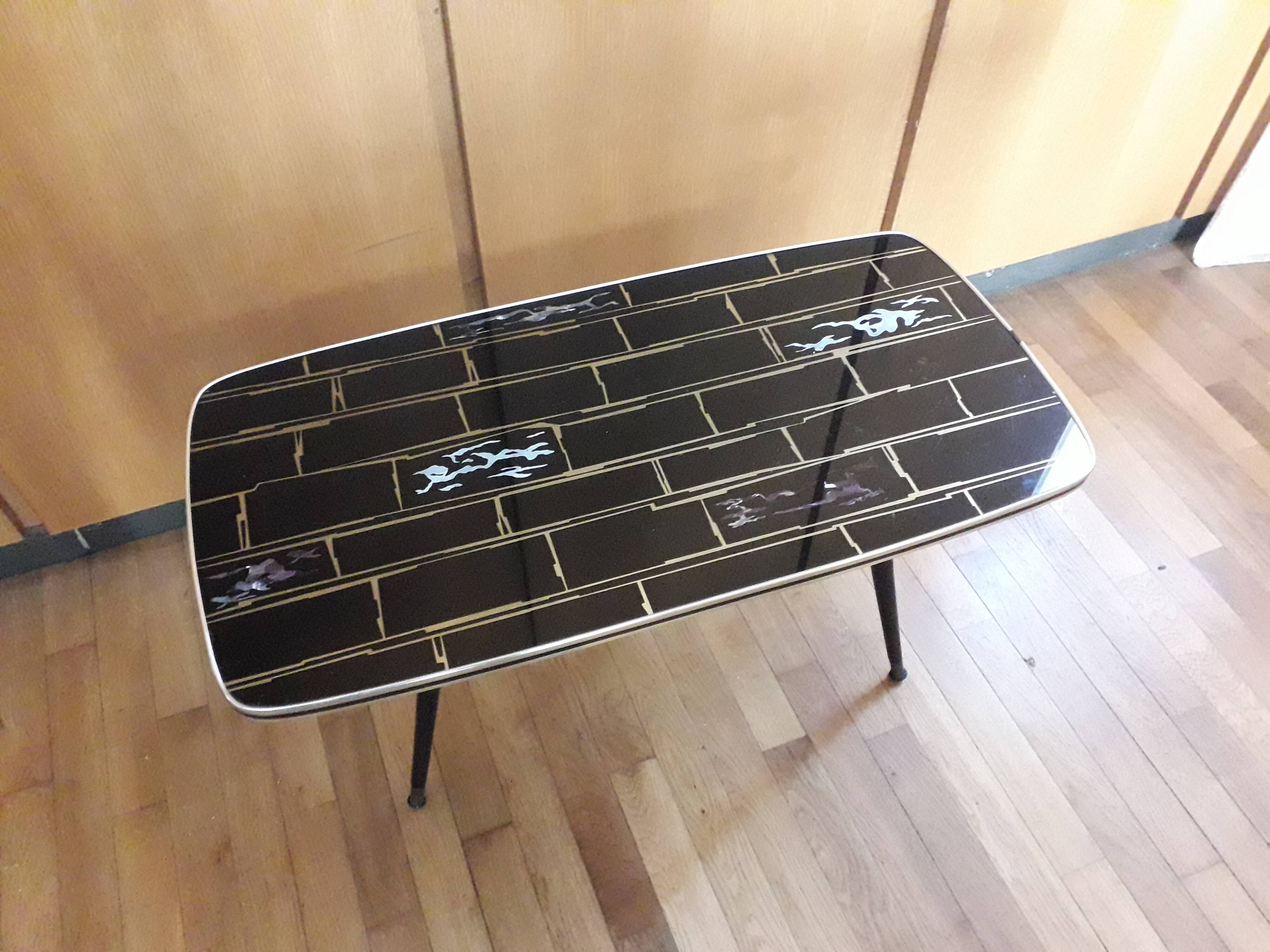 Coffee table formica feet compass glass tray 1960